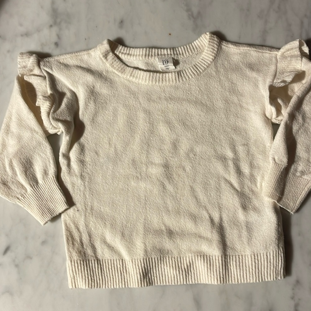 Gap sweater